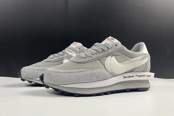 fragment x sacai x Nike LDWaffle DH2684-001