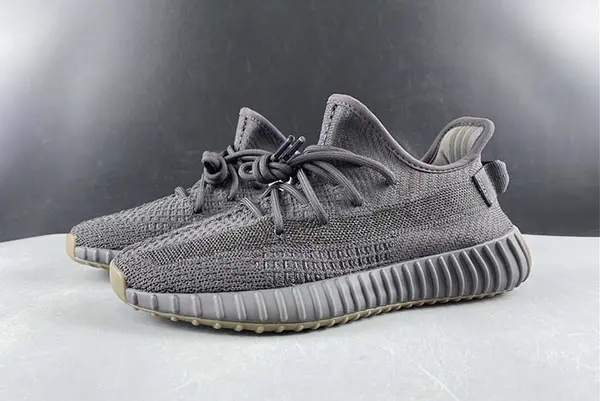 YEEZY BOOST 350 V2 FY4176