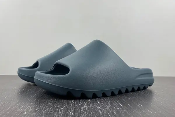 adidas YEEZY SLIDE “Slate Marine”  ID2349