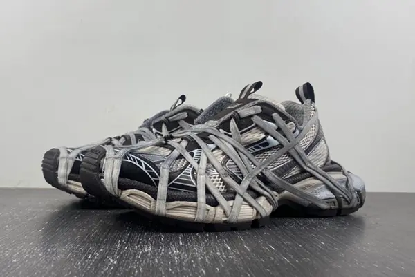 Balenciaga Phantom Sneaker 778698 W3XLL 2097