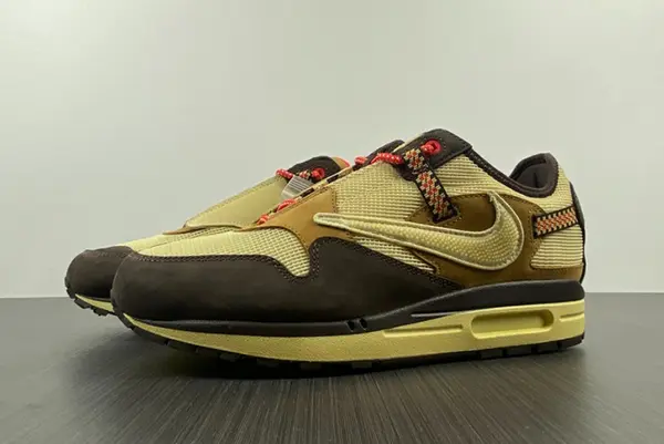 Max1 ts  Travis Scott x MAX1 do9392-200