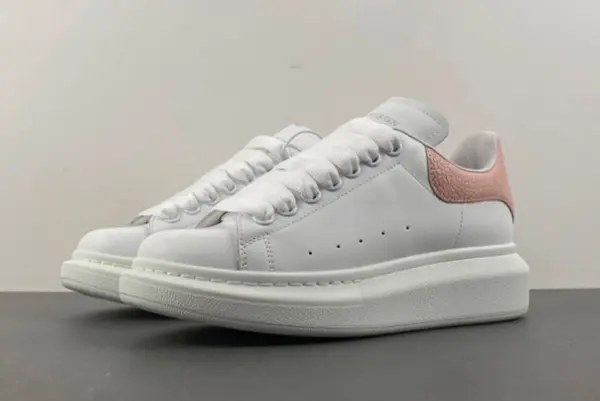 Alexander McQueen/ 553770 WHGP0 9000