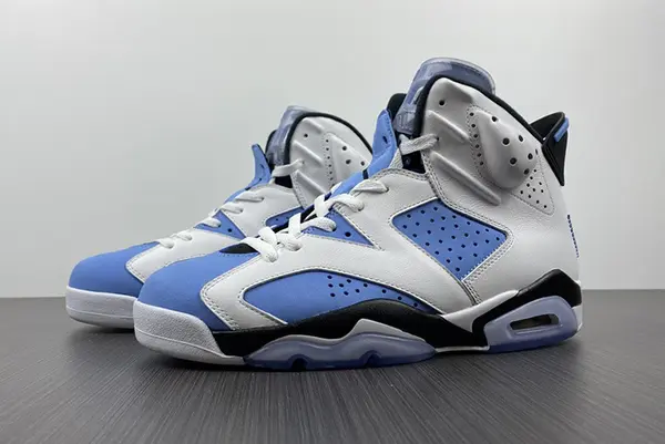 Air Jordan 6 "UNC" CT8529-410