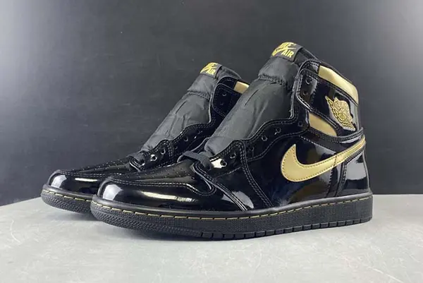 Air Jordan 1 High OG Black Metallic God 555088-032