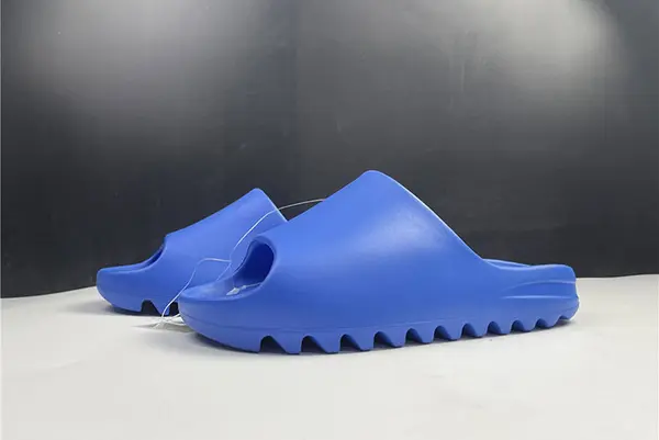 ADIDAS YEEZY SLIDE FY7347