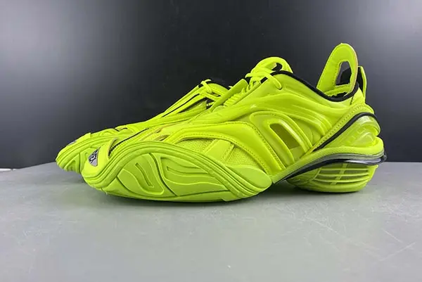 Balenciaga Green Tyrex Sneakers 617535 W2UA1 7320