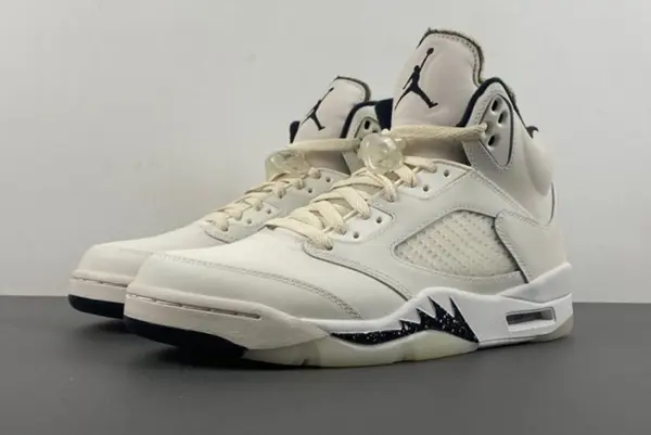 Air Jordan AIR JORDAN 5 RETRO 'WHITE BLACK'  DD0587-110