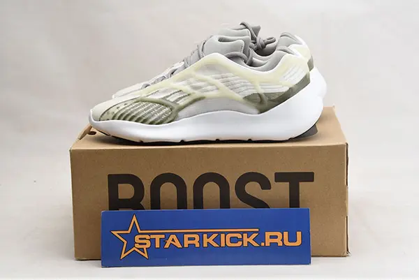 ADIDAS YEEZY BOOST 700 V3 EF9899