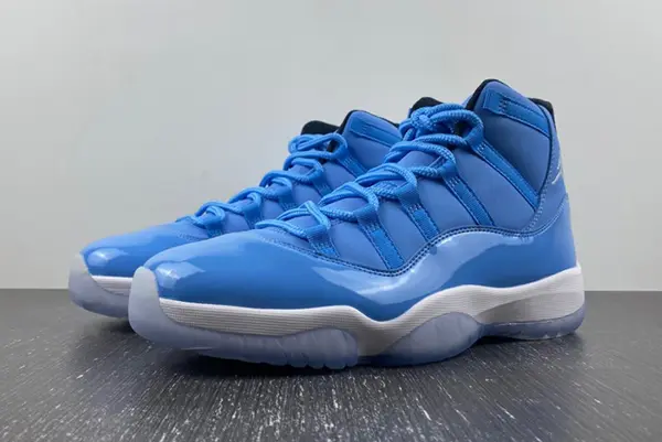 Air Jordan 11 "Pantone" 717602-900
