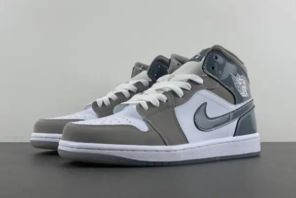 Air Jordan 1 Mid SE HF3216-100