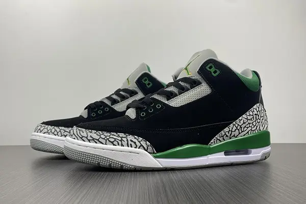 Air Jordan 3 “Pine Green”  CT8532-030