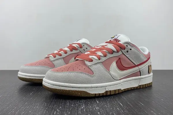Nike Dunk Low SE  DO9457-110