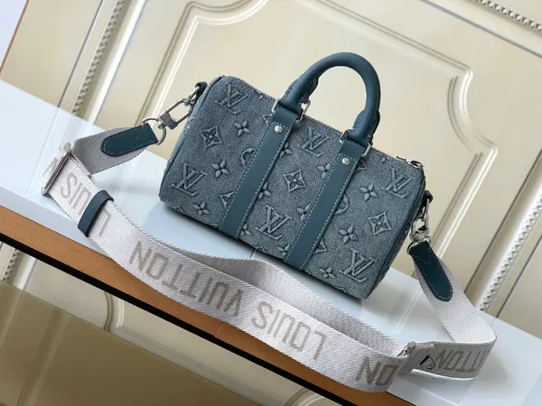 LV M22762 Denim-Embossed Keepall Bandoulière 25 Handbag