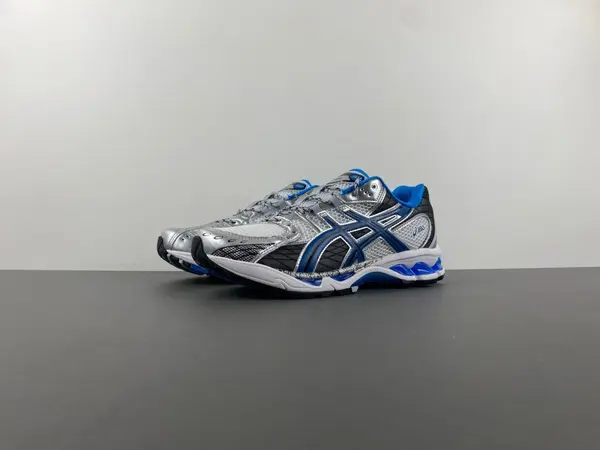 （asics） Gel Nimbus 10.1 'White Directoire Blue' 1203A543-101