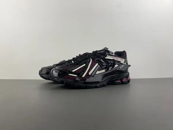 New Balance 1906 U1906AD