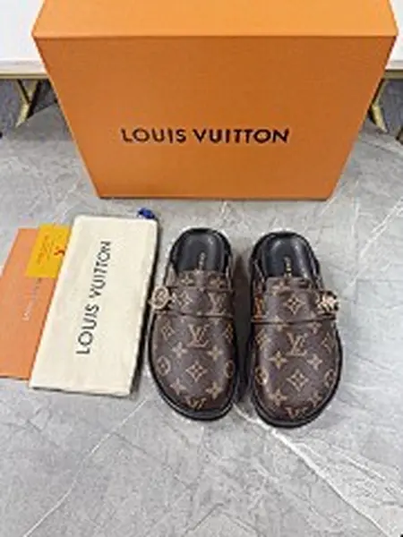 LOUIS VUITTON  monogram