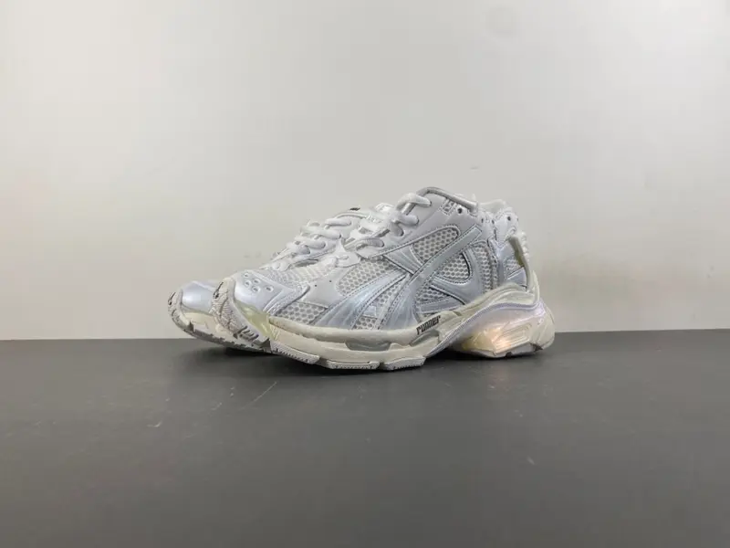 BALENCIAGA RUNNER LED