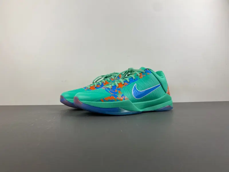Jalen Brunson x Nike Zoom Kobe 5 Protro 'NY vs. NY' IX1200-300