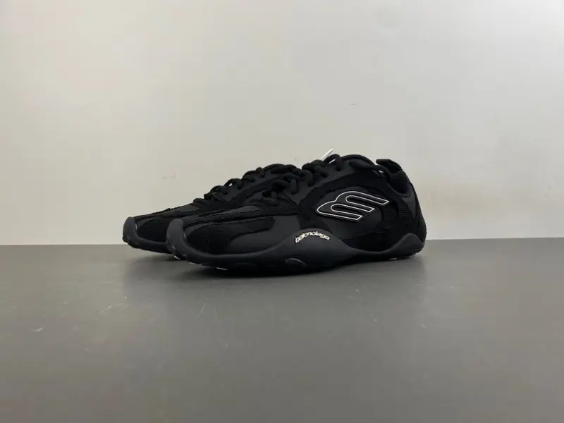 Balenciaga Monday Ultra Sneaker “ 853505-WMNDI 1000