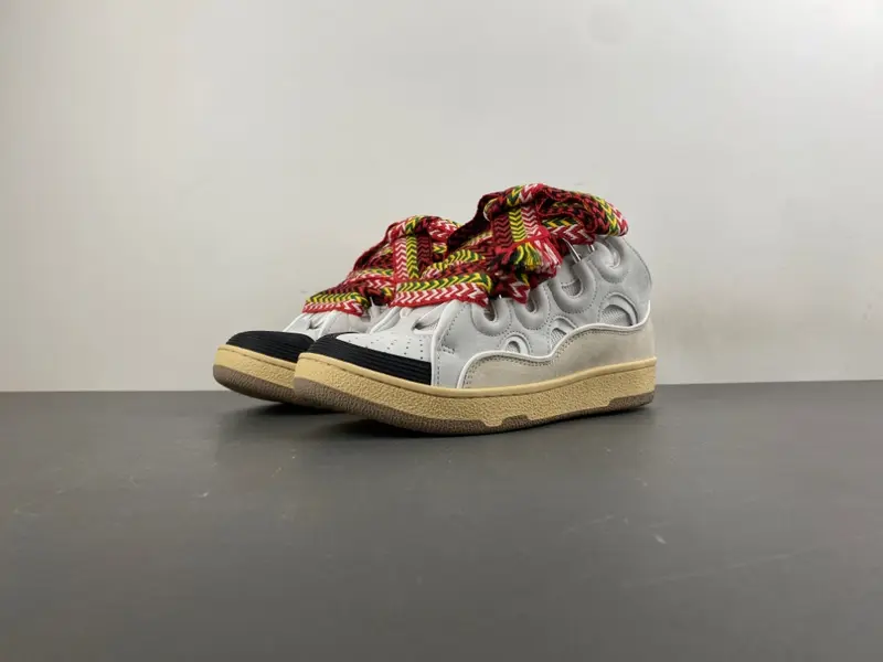 LA*N Sneaker