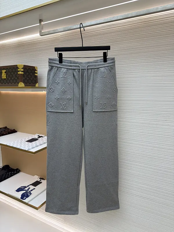 LOUIS VUITTON Stand Collar Embossed Letter Trousers