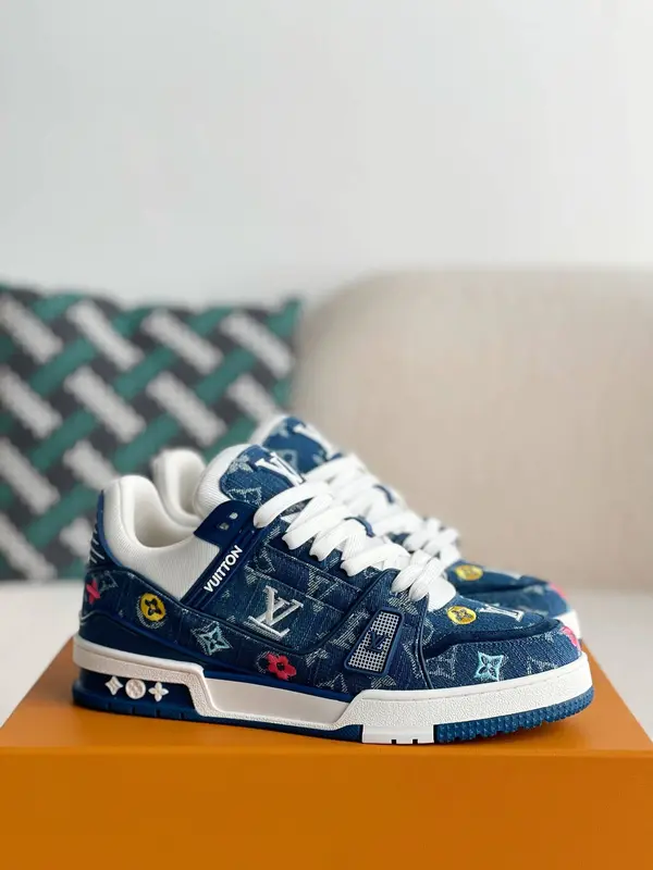 L*V TRAINER SNEAKERS