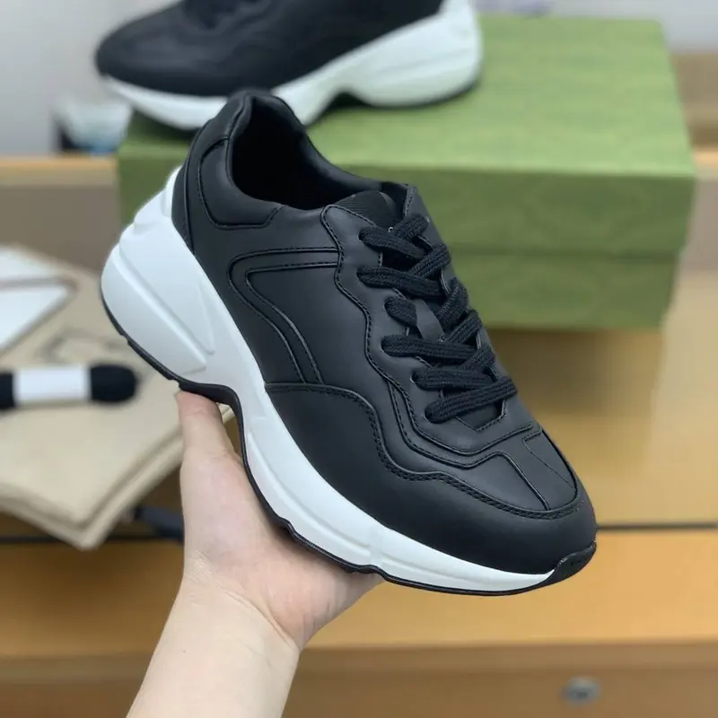 GU*IRetro Clunky Sneaker