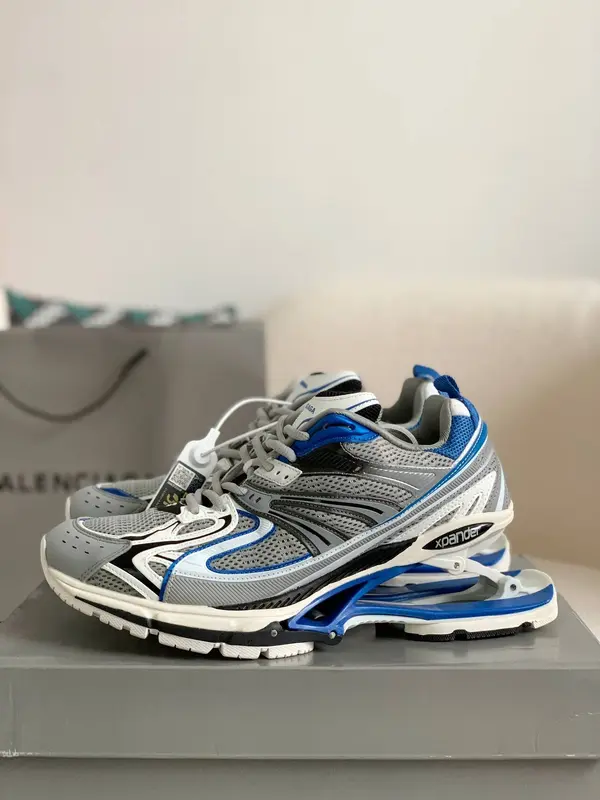 BLCG X-Pander Men's Floating Sneakers