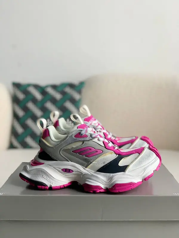 BLCG Runner Sneaker