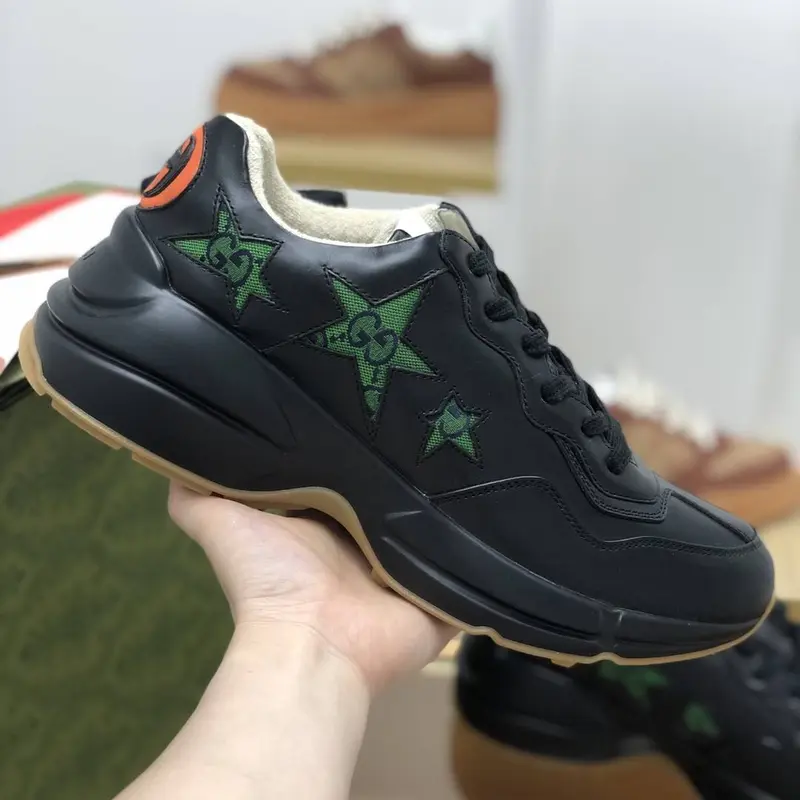 GU*IRetro Clunky Sneaker