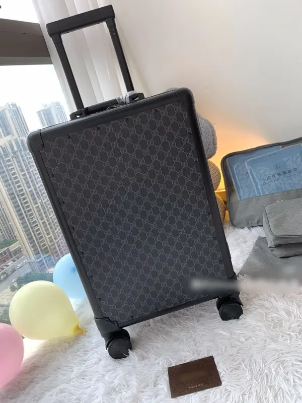 GUCCI Luggage/Trolley Case Vintage Size 20 Inch