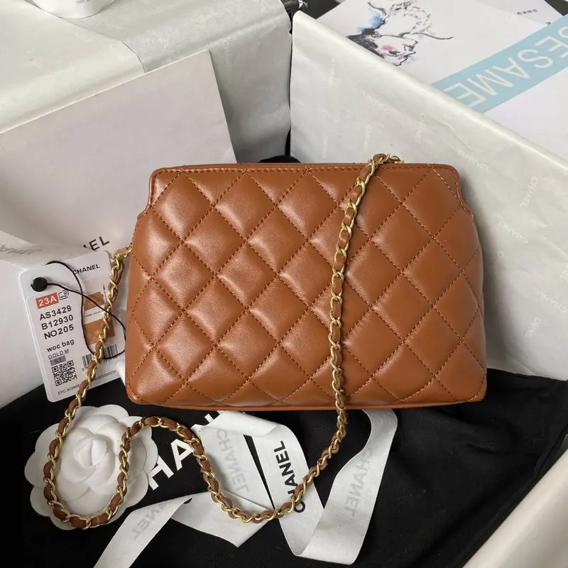 ?CH*EL23A Golden Little Lion Chain Bag AP3429, Top Quality   Size: 19 * 13 * 8cm
