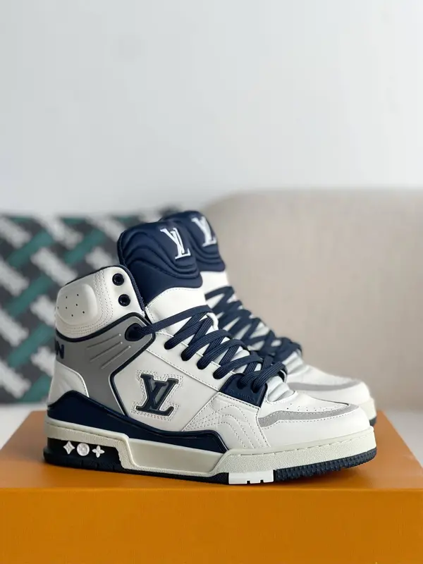 L*V TRAINER SNEAKERS