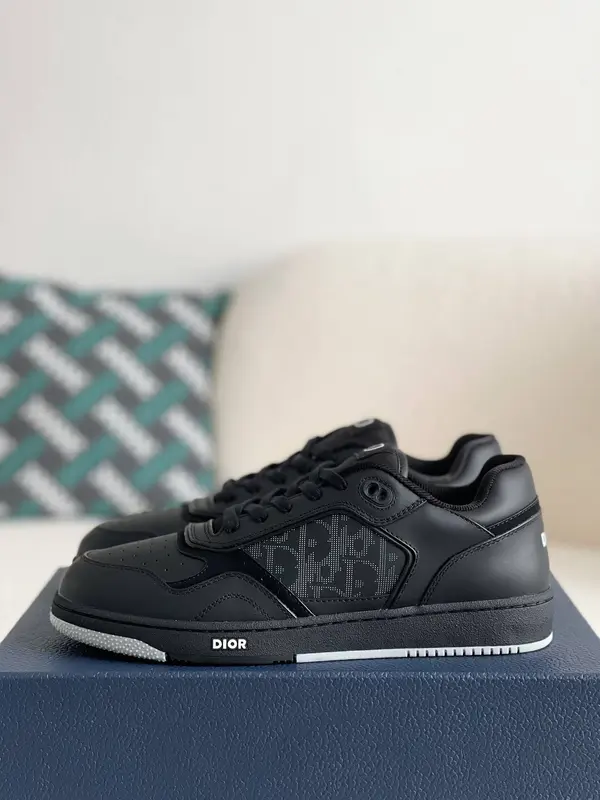 D*OR HIGH LEVEL B27 Sneaker