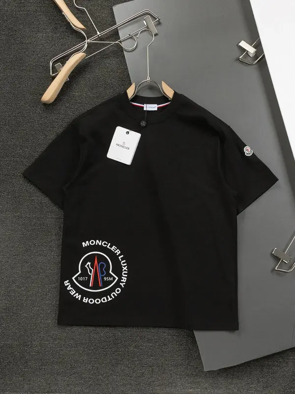 Classic Pattern Print T Shirt