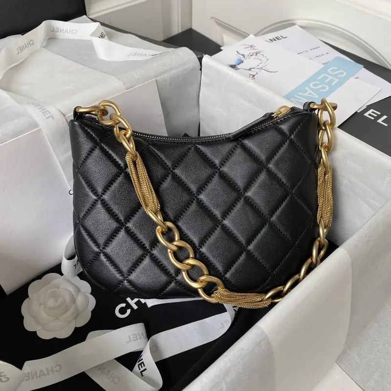 CH*EL22 3A Small Hobo Sheepskin Underarm Bag AS4220 Tassel Hardware, Top Quality 17.5 * 24 * 6cm