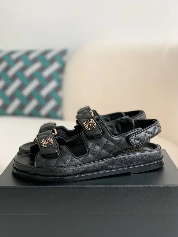 CH*EL Sandals