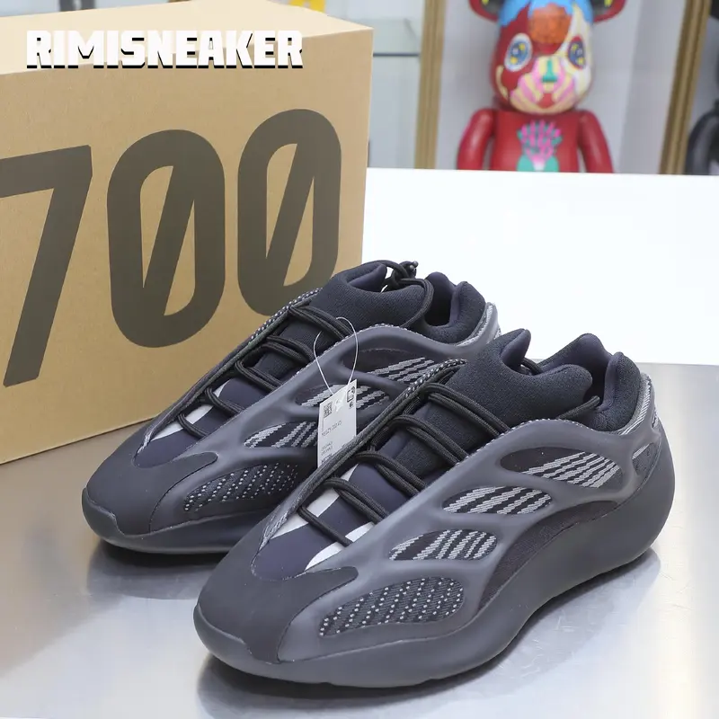 YEEZY 700 V3 'AL*VAH'