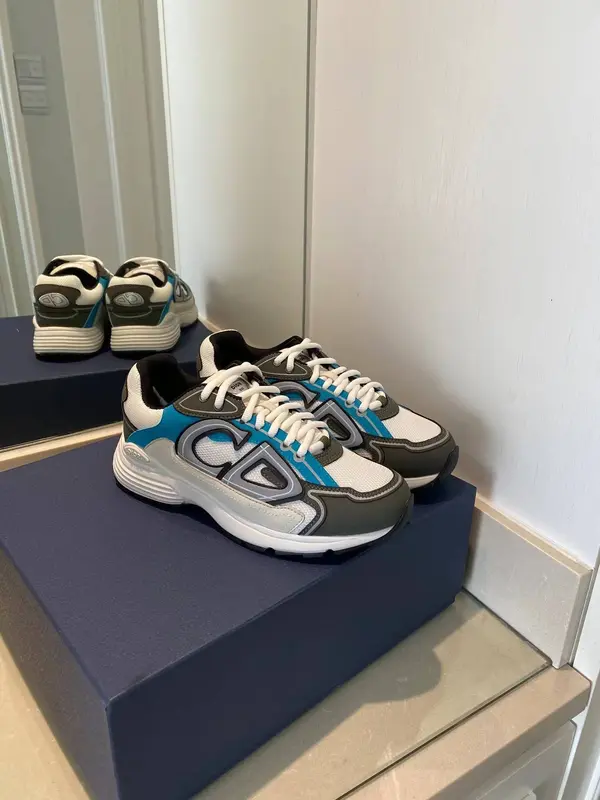 D*OR NEW ARRIVAL B30 Clunky Sneaker