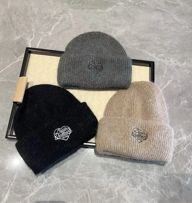 [#4093] Louis Vuitton autumn and wi nter new knitted hat