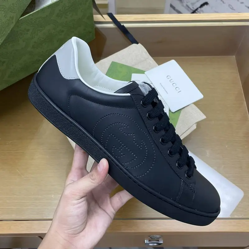 GU*Isneakers Support chip phone sensing