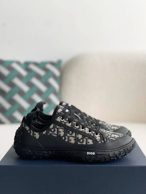 D*OR B28 low-top sneakers