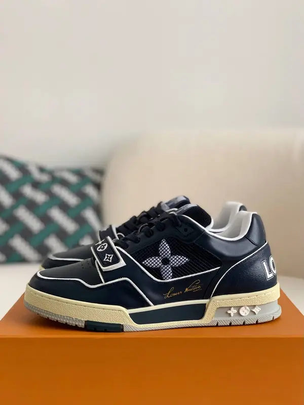 L*V TRAINER 1A98UX Sneakers Fall/Winter
