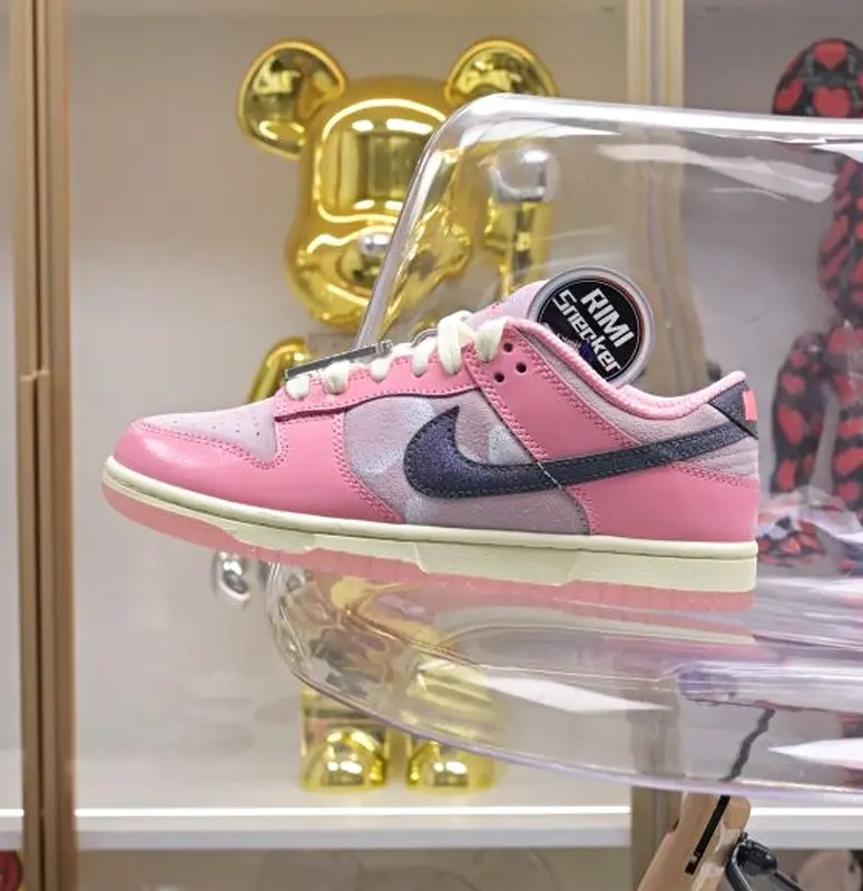 Nike Dunk Low"Hot Punch and PinkFoam" barbie