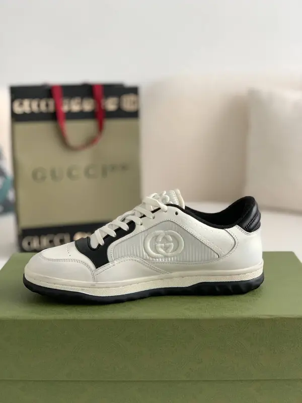 GU*IMac80 Sneakers
