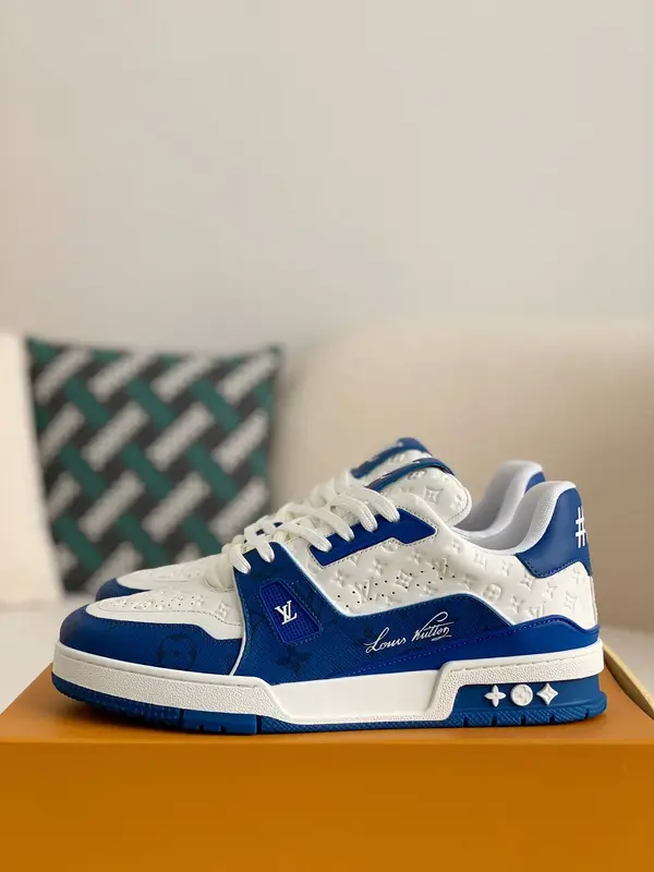 L*V TRAINER Sneakers
