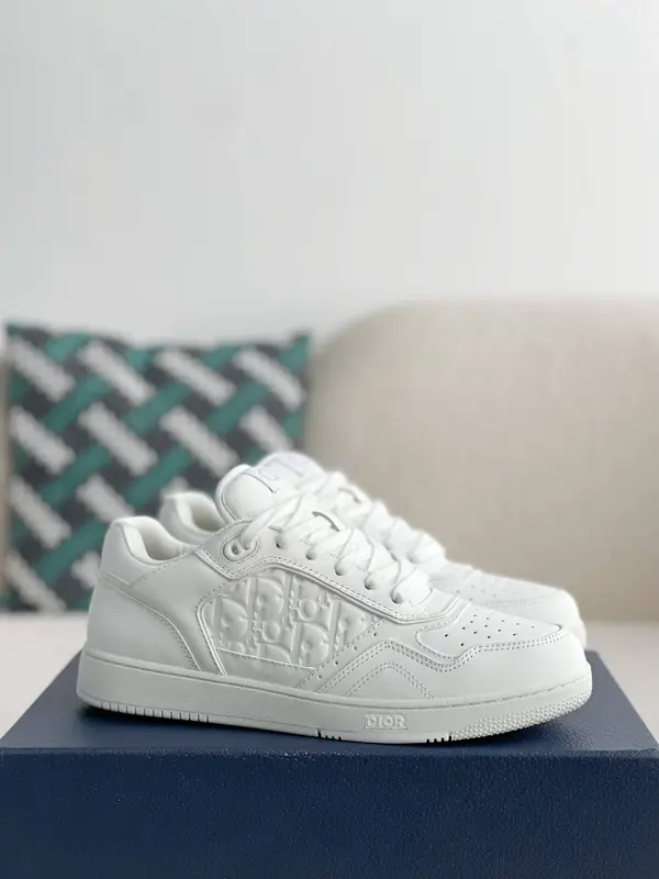 D*OR New B27 Sneaker