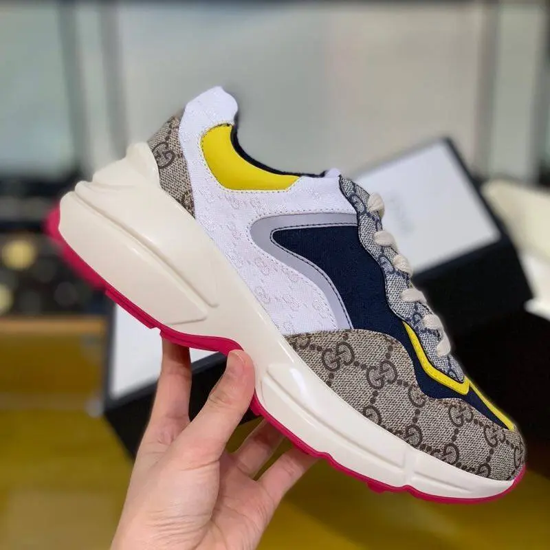 GU*IRetro Clunky Sneaker