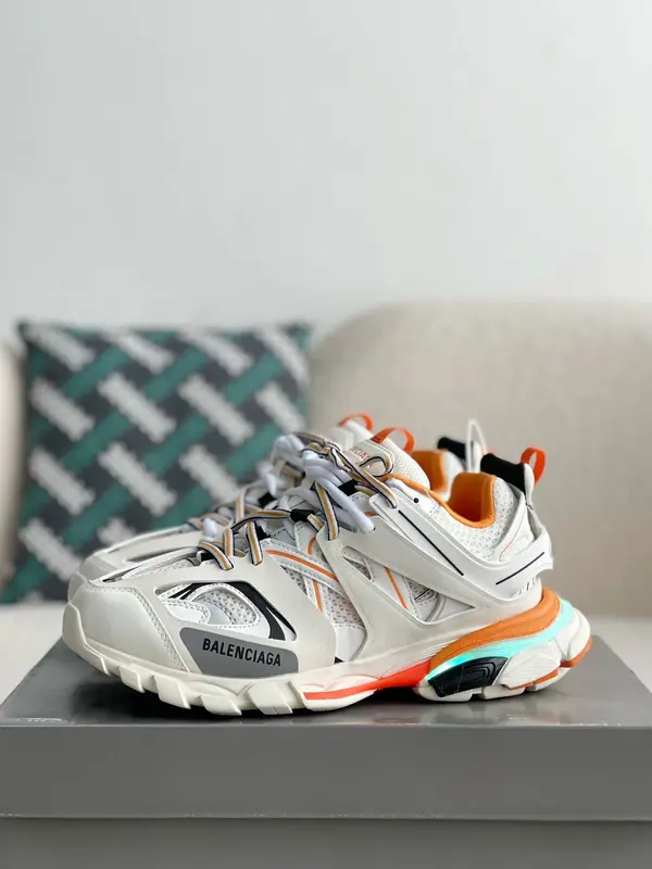 BLCG Track 1.0 track led Trainers