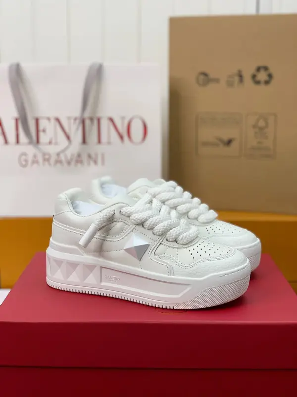 Valentino one stud sneakers